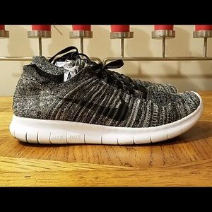 Nike Free RN Flyknit Size 6.5